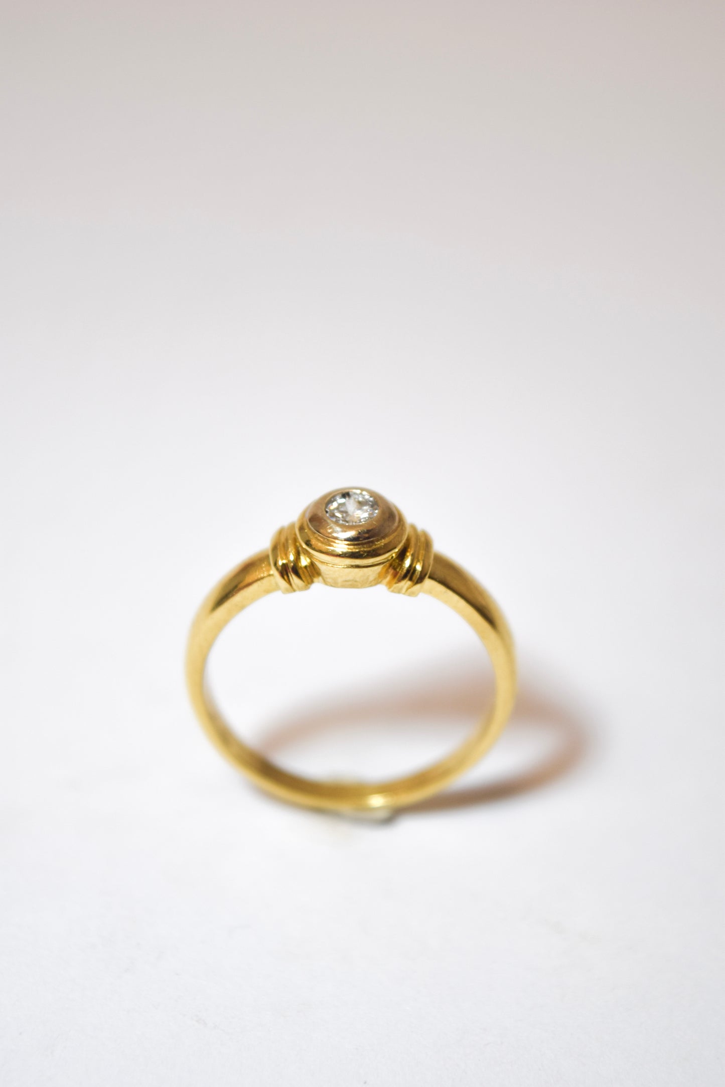 Ring with diamond