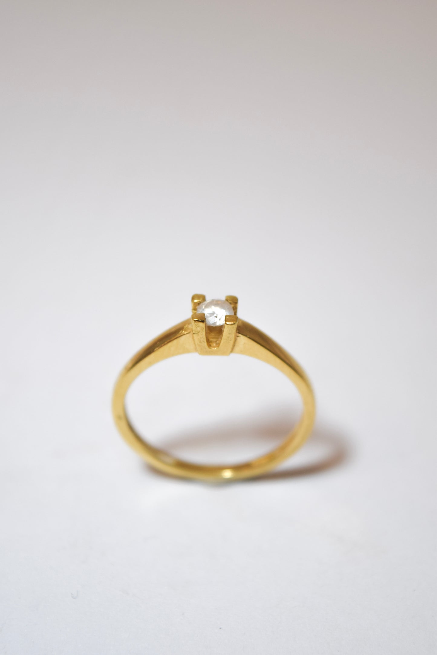 Ring with diamond