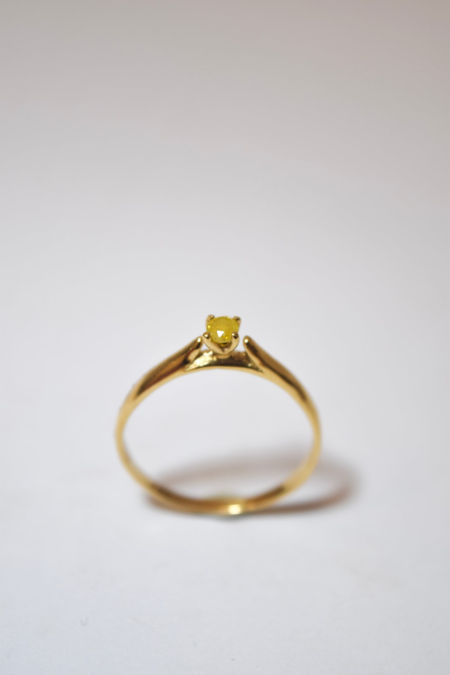 Ring with diamond