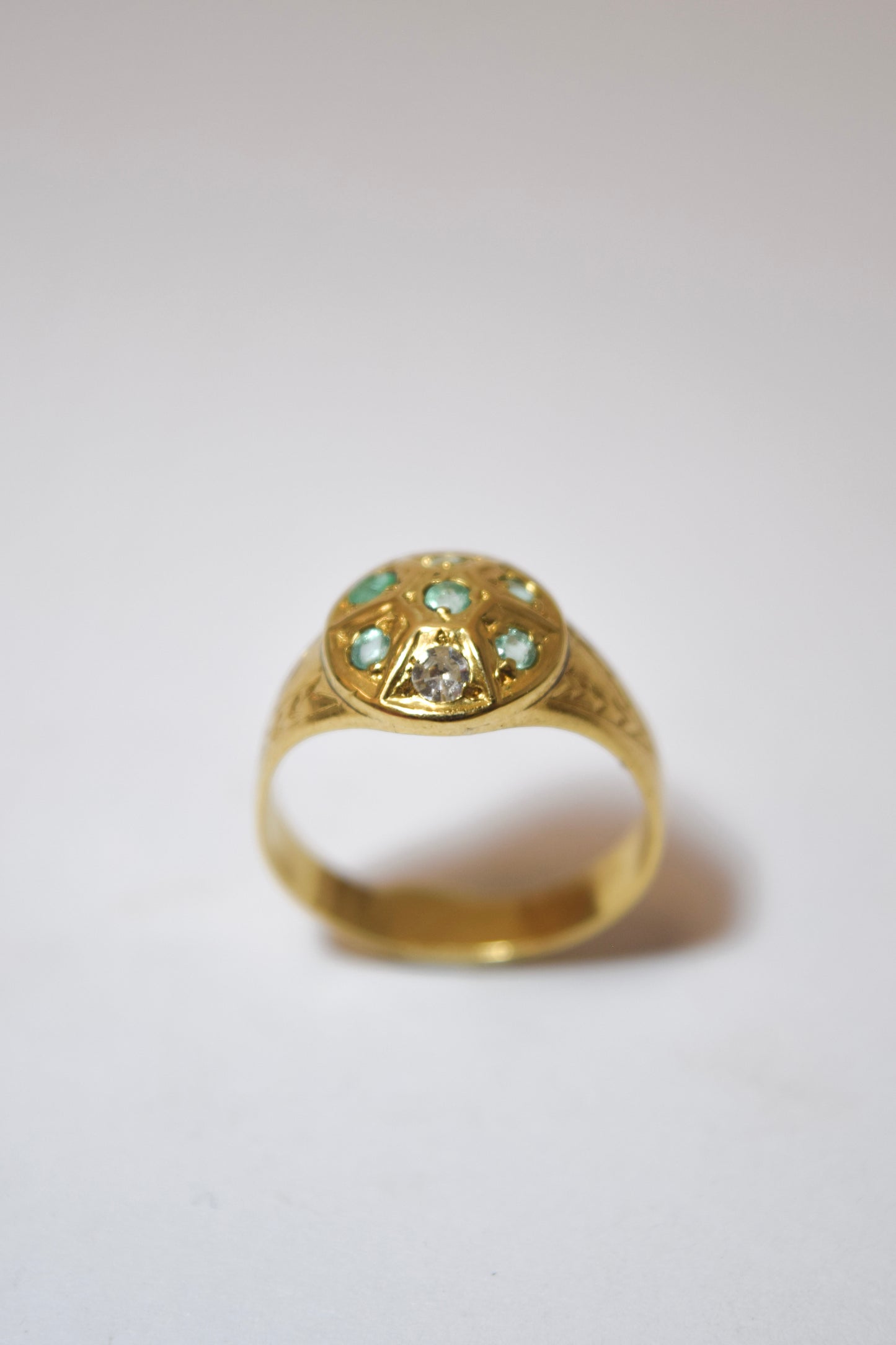 Ring with diamond