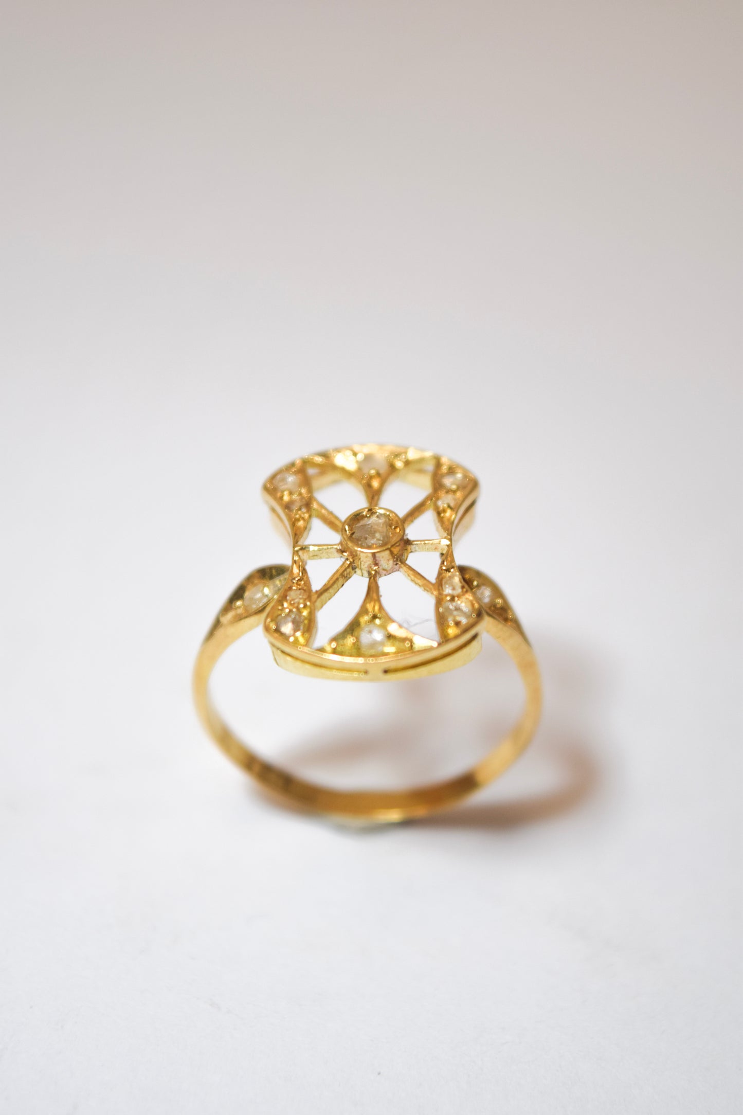 Ring with diamond