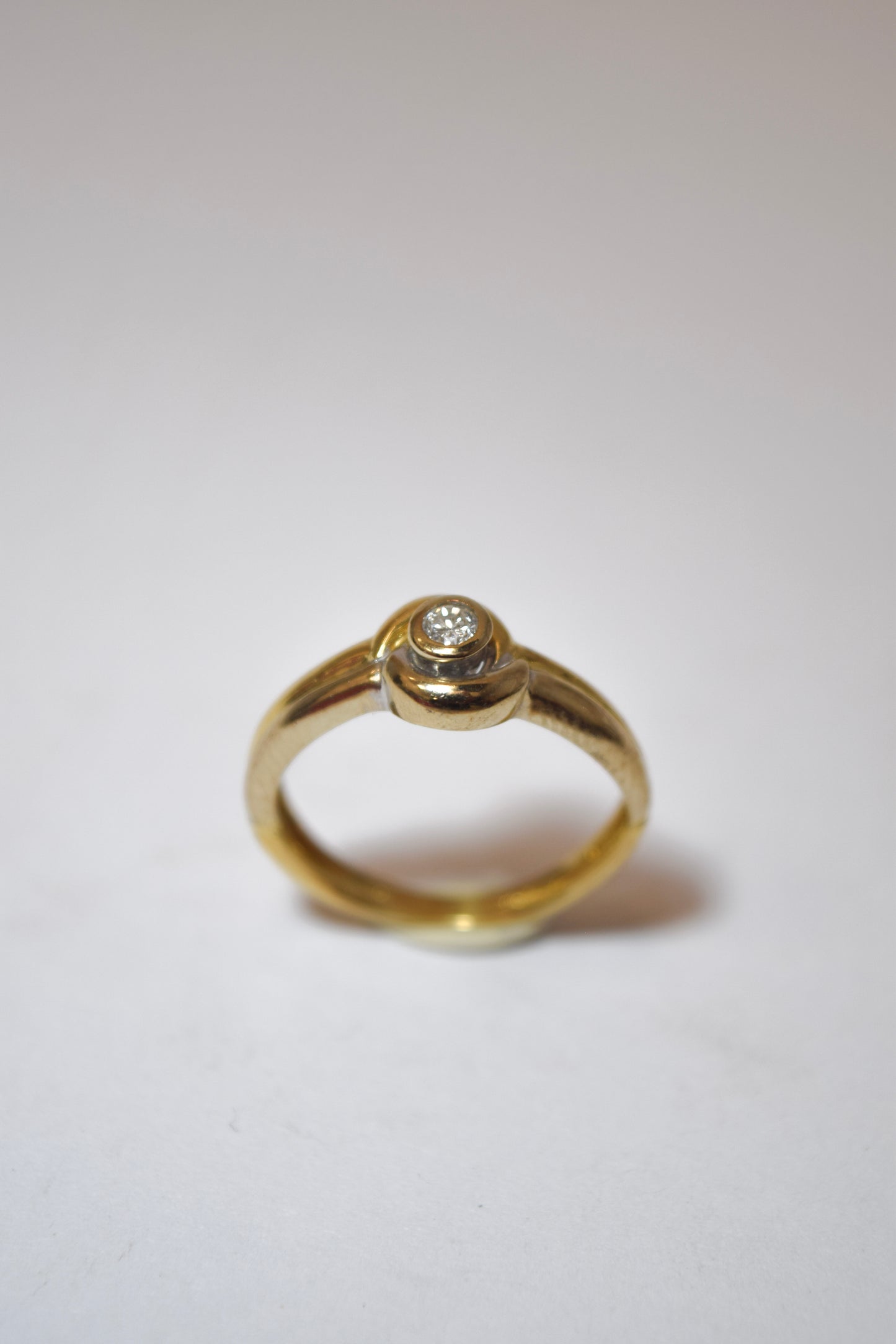 Ring with diamond